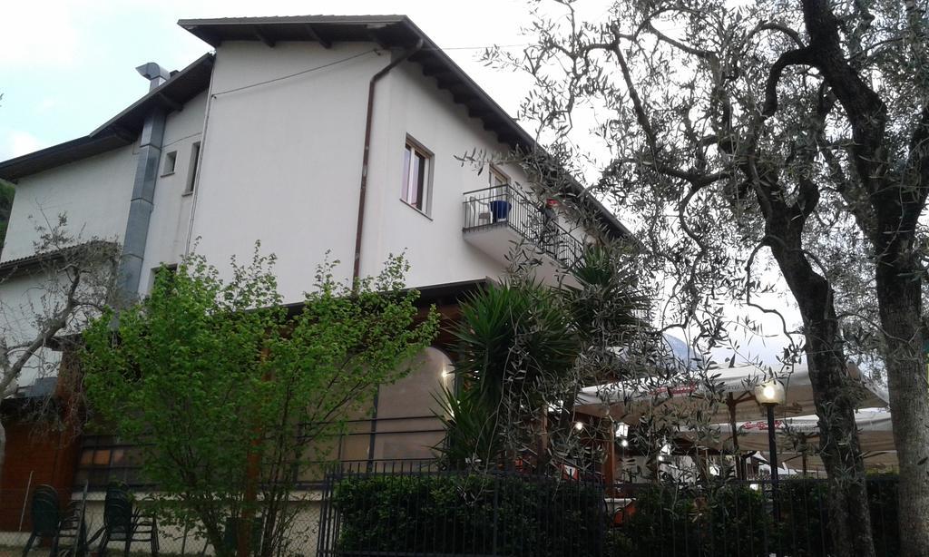 Albergo Bar Ristorante Alla Rama Malcesine Exterior photo